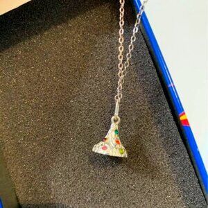 NEW! 💋 💘 Hershey Kiss Charm Necklace still in box